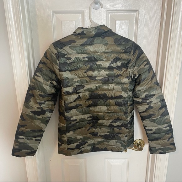 Lands’ End Camo Print Primaloft Puffer Jacket Packable Green - Picture 3 of 3